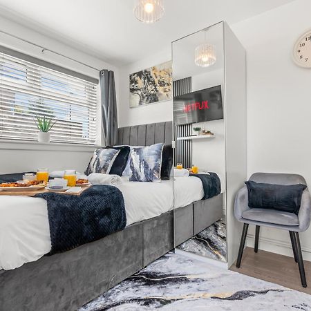 City Centre House, Parking With Ev, Free Wifi, Netflix Coventry Exteriör bild