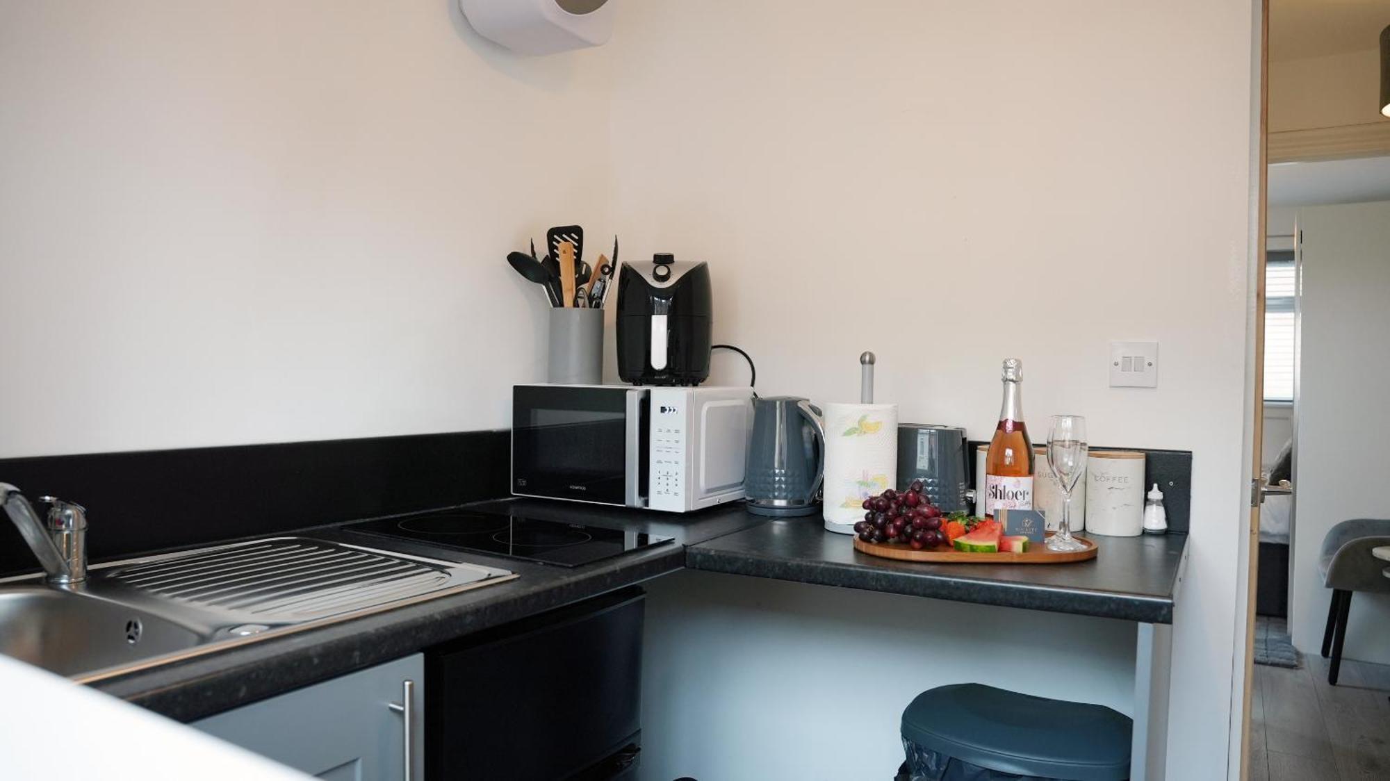 City Centre House, Parking With Ev, Free Wifi, Netflix Coventry Exteriör bild