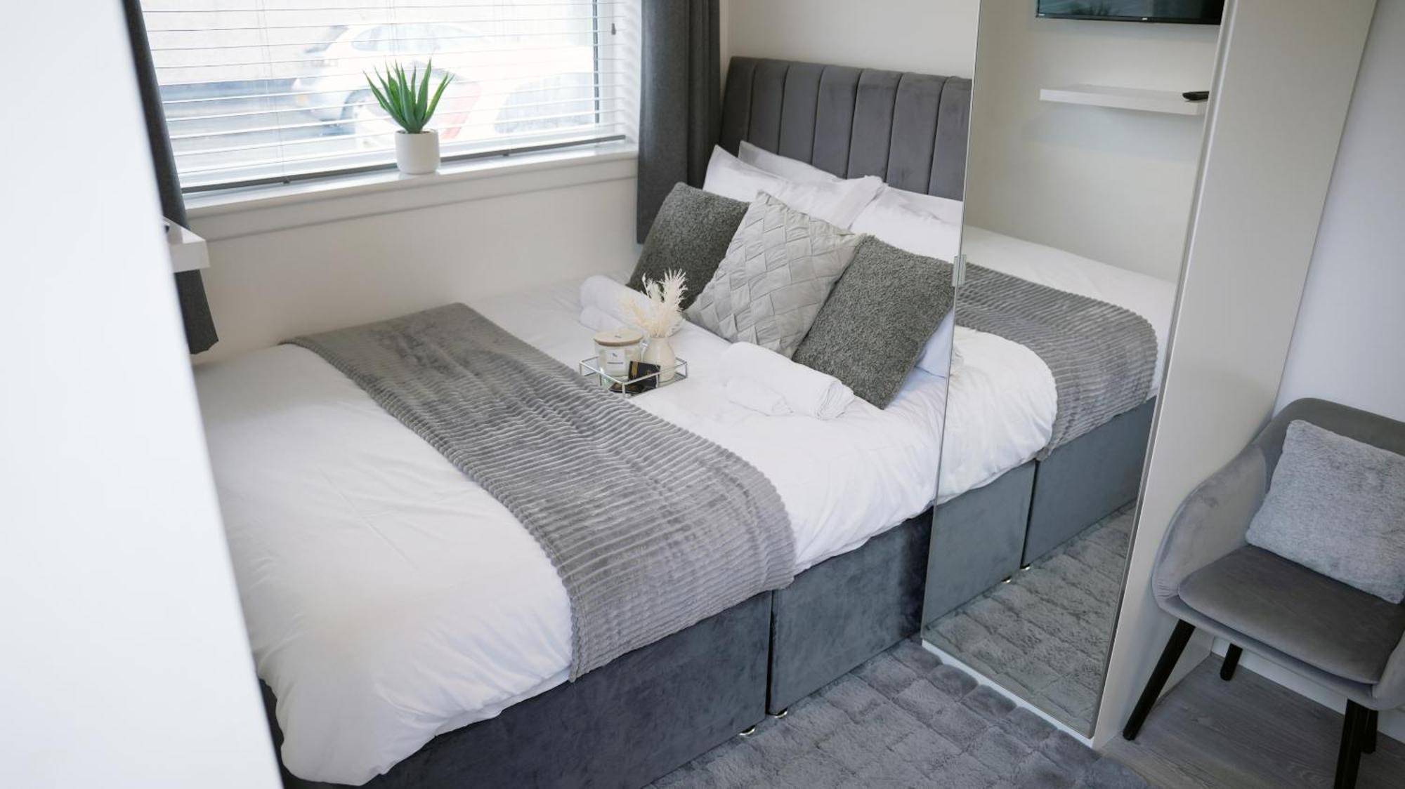 City Centre House, Parking With Ev, Free Wifi, Netflix Coventry Rum bild