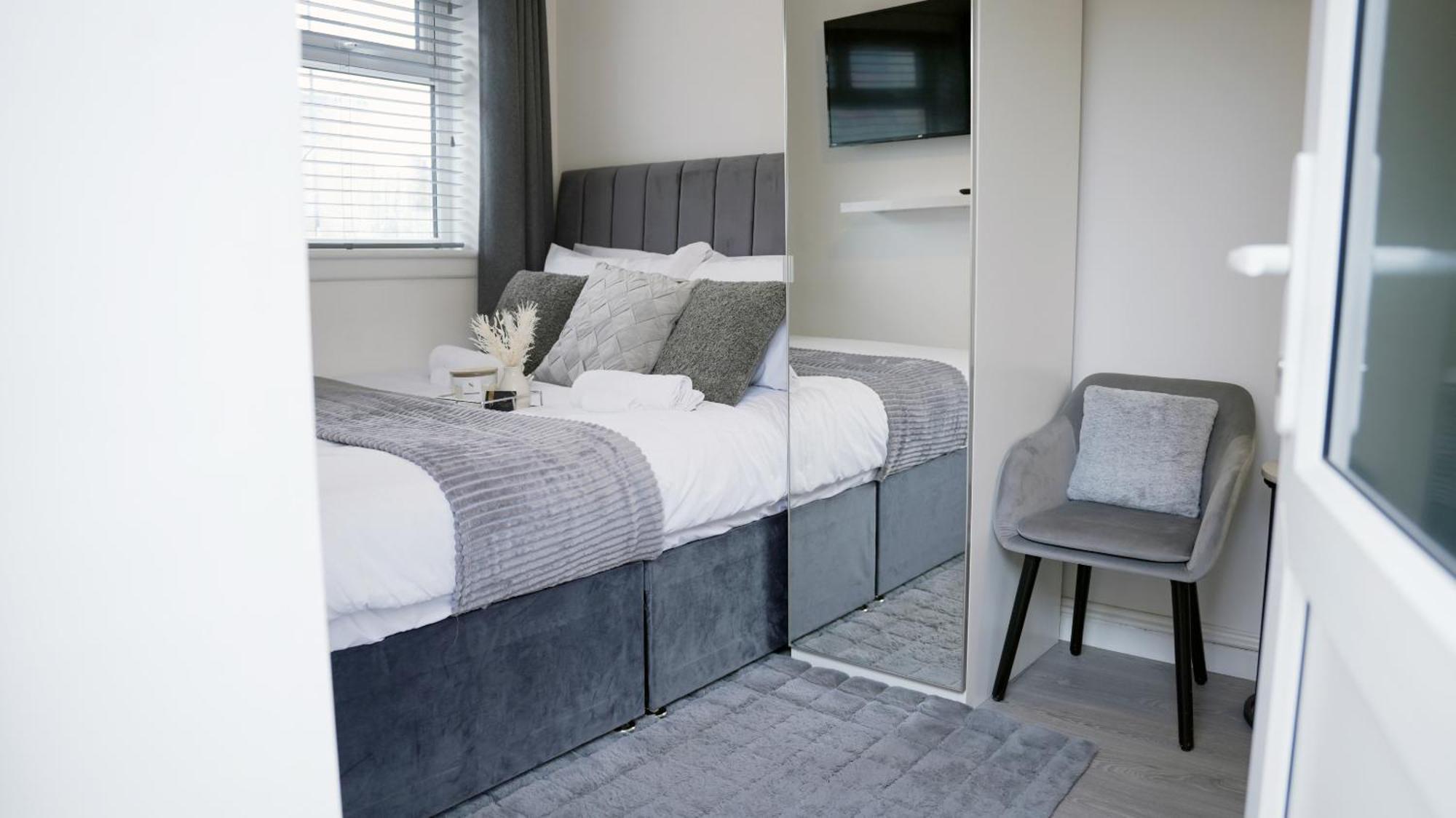 City Centre House, Parking With Ev, Free Wifi, Netflix Coventry Exteriör bild