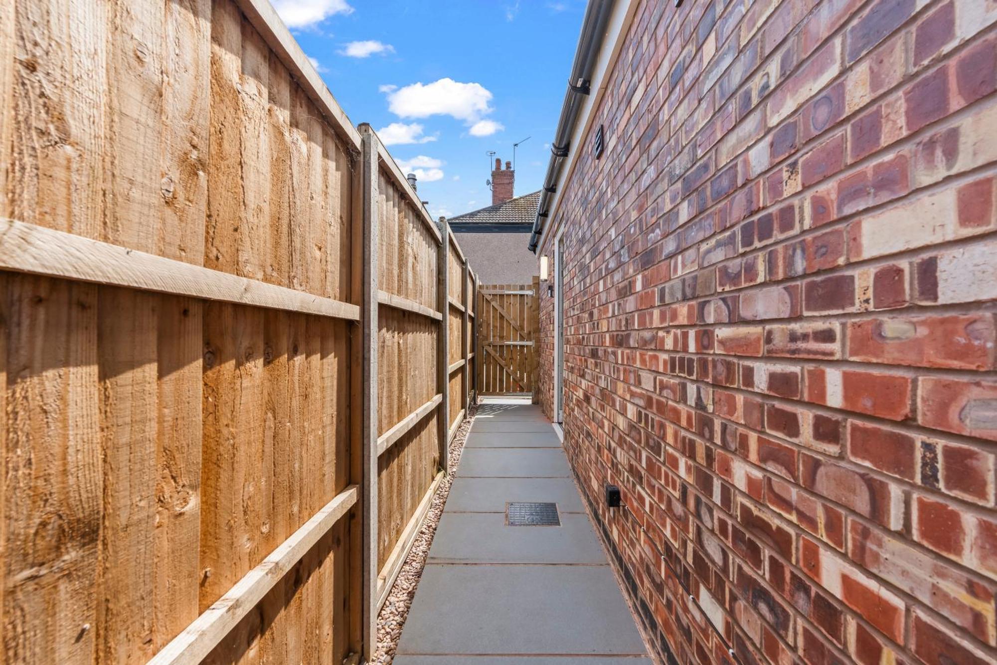 City Centre House, Parking With Ev, Free Wifi, Netflix Coventry Exteriör bild